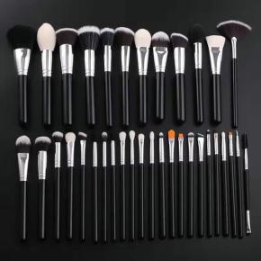 Customized LOGO makeup brush set advanced makeup tool brush foundation concealer eye shadow blush set 